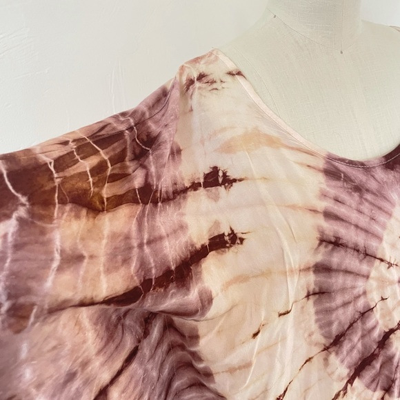 Vintage Tie dye Blouse With Flowy Short Sleeves - Picture 3 of 6